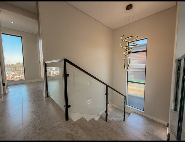 4 BEDROOM FREESTANDING FOR SALE IN FOUNTAINBROOK ESTATE